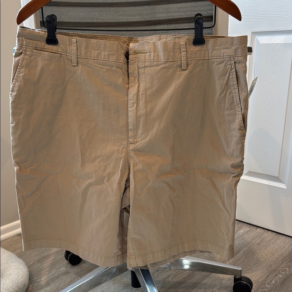 Men's Tan Shorts NWT Goodthreads Brand Sz 38